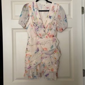 SHOWPO ARWYN DRESS IN WATERCOLOUR FLORAL SIZE 6